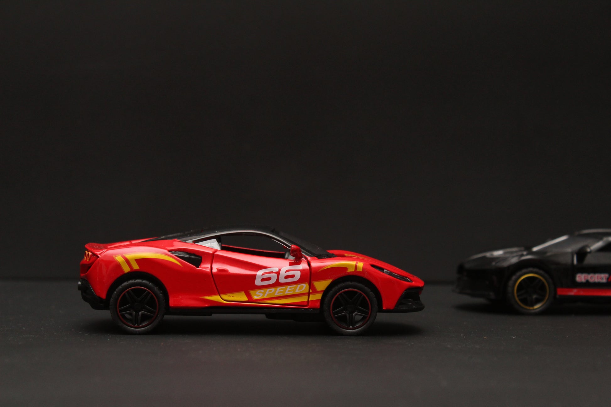 1:43 Ferrari , Bugatti Diecast Combo -  Kunju Vandi  