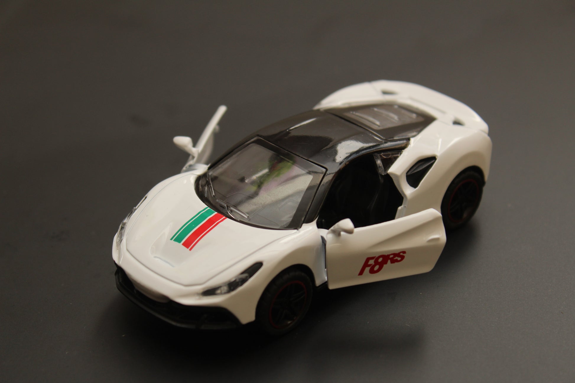 1:43 Ferrari Diecast White -  Kunju Vandi  