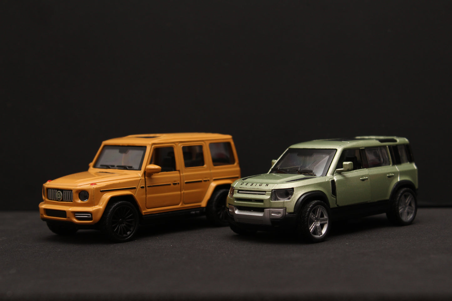 1:43 Gwagon , Defender  Diecast Combo -  Kunju Vandi  