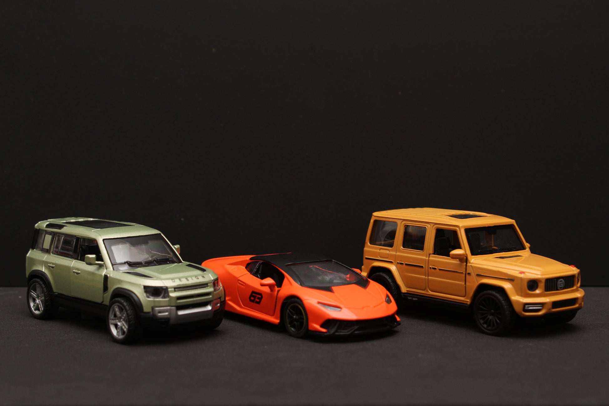 1:43 Gwagon , Defender , Lambo Diecast Combo -  Kunju Vandi  