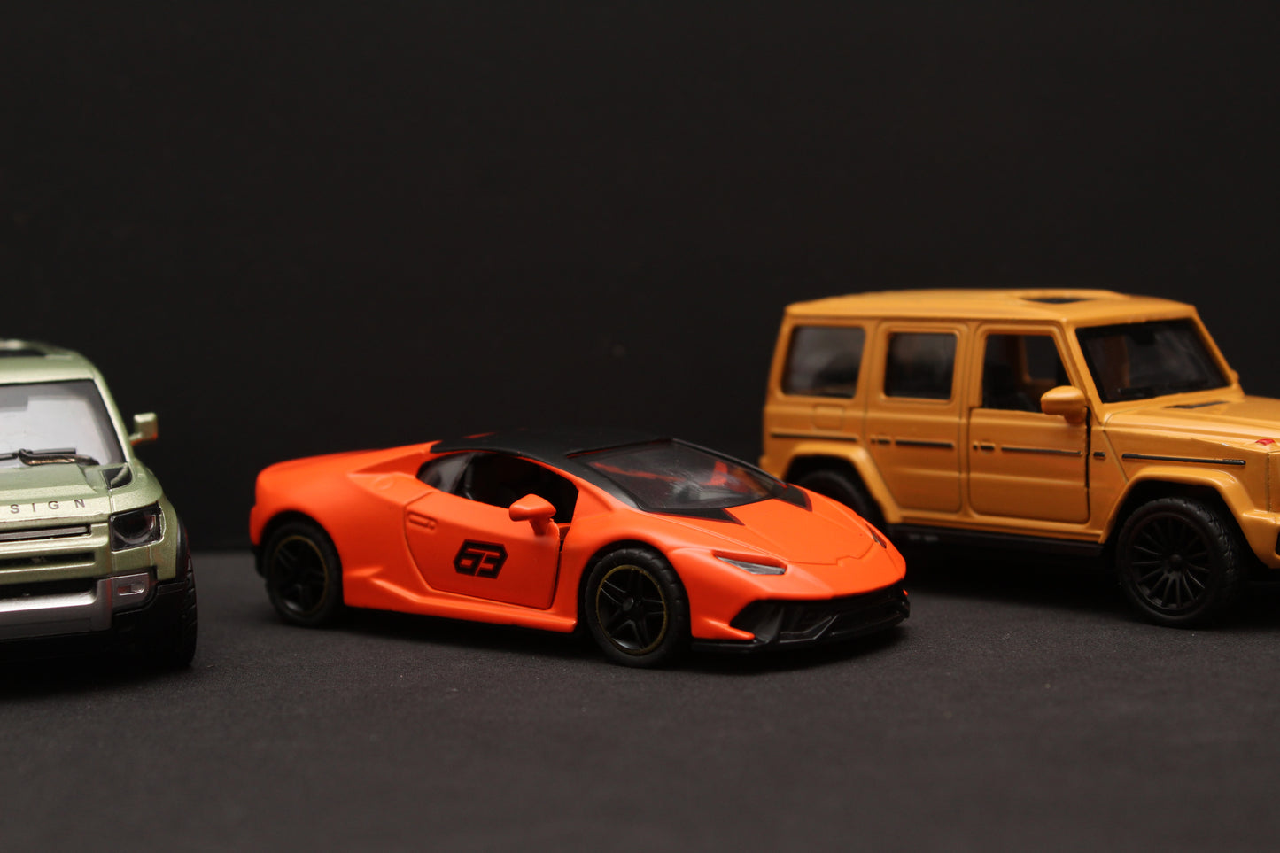 1:43 Gwagon , Defender , Lambo Diecast Combo -  Kunju Vandi  