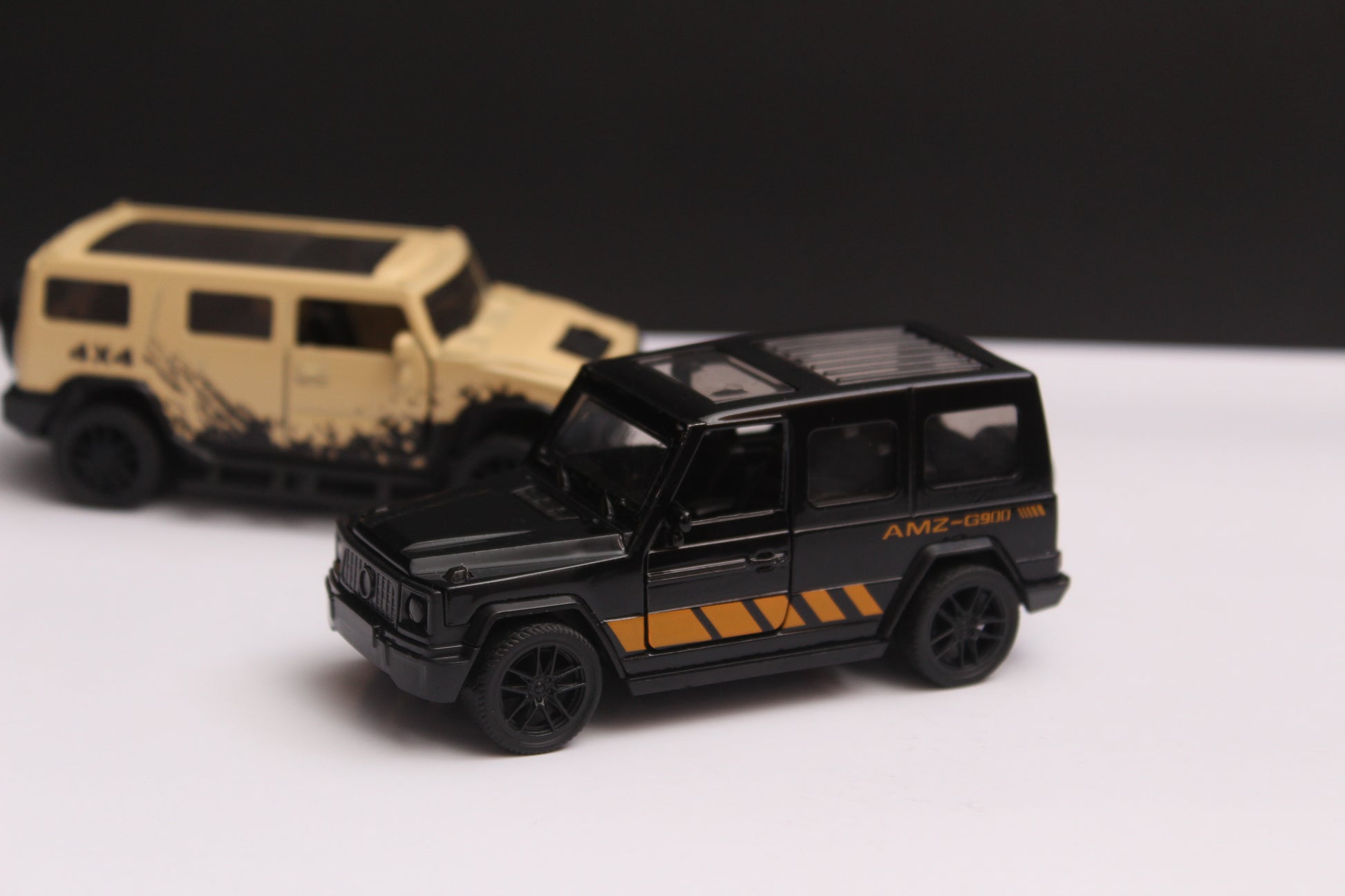1:43 Gwagon , Hummer Diecast Combo -  Kunju Vandi  
