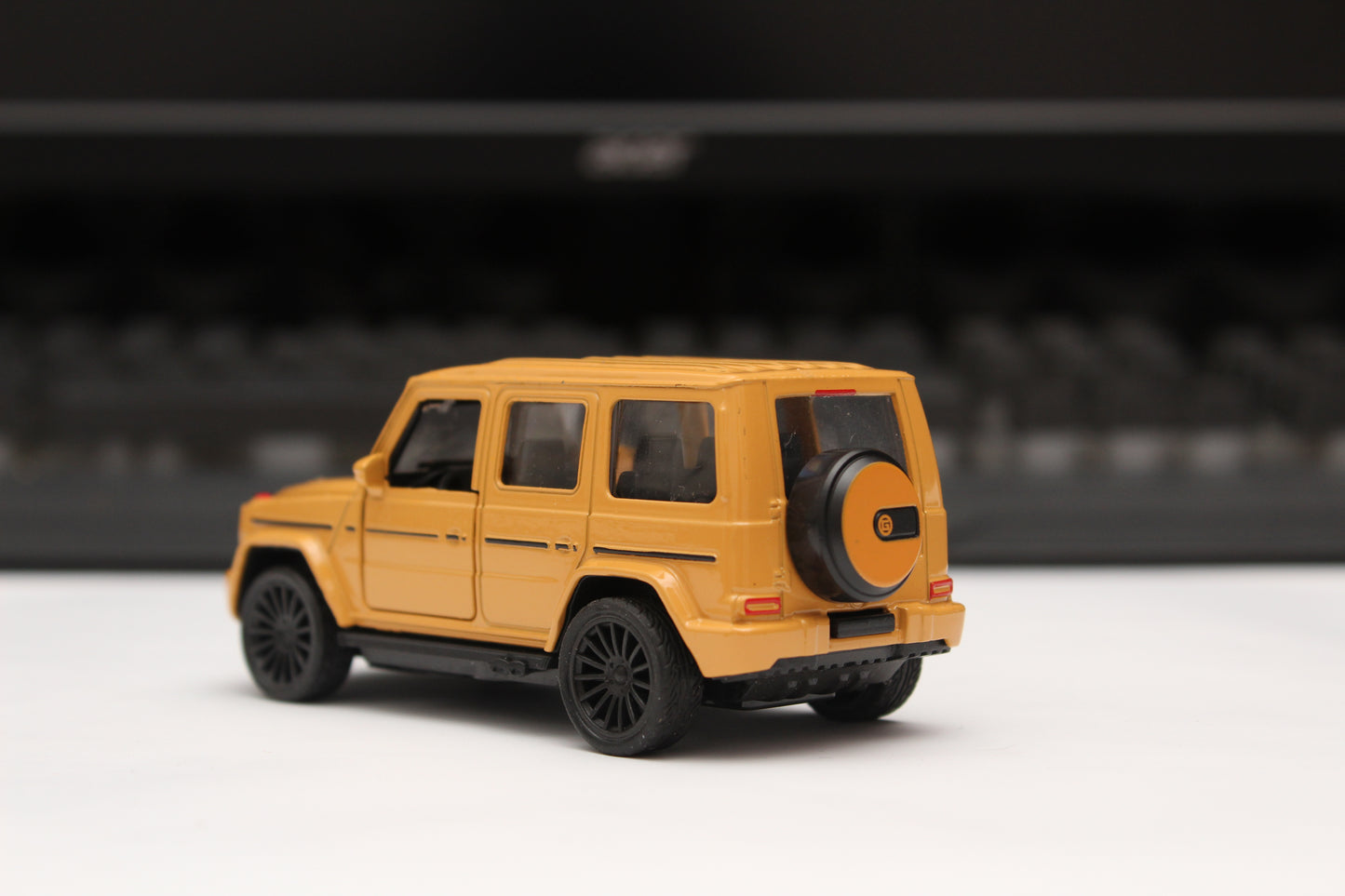 1:43 Gwagon Yellow Diecast -  Kunju Vandi  