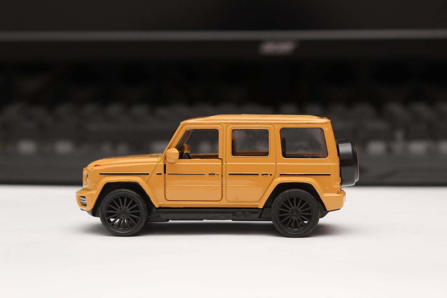 1:43 Gwagon Yellow Diecast -  Kunju Vandi  