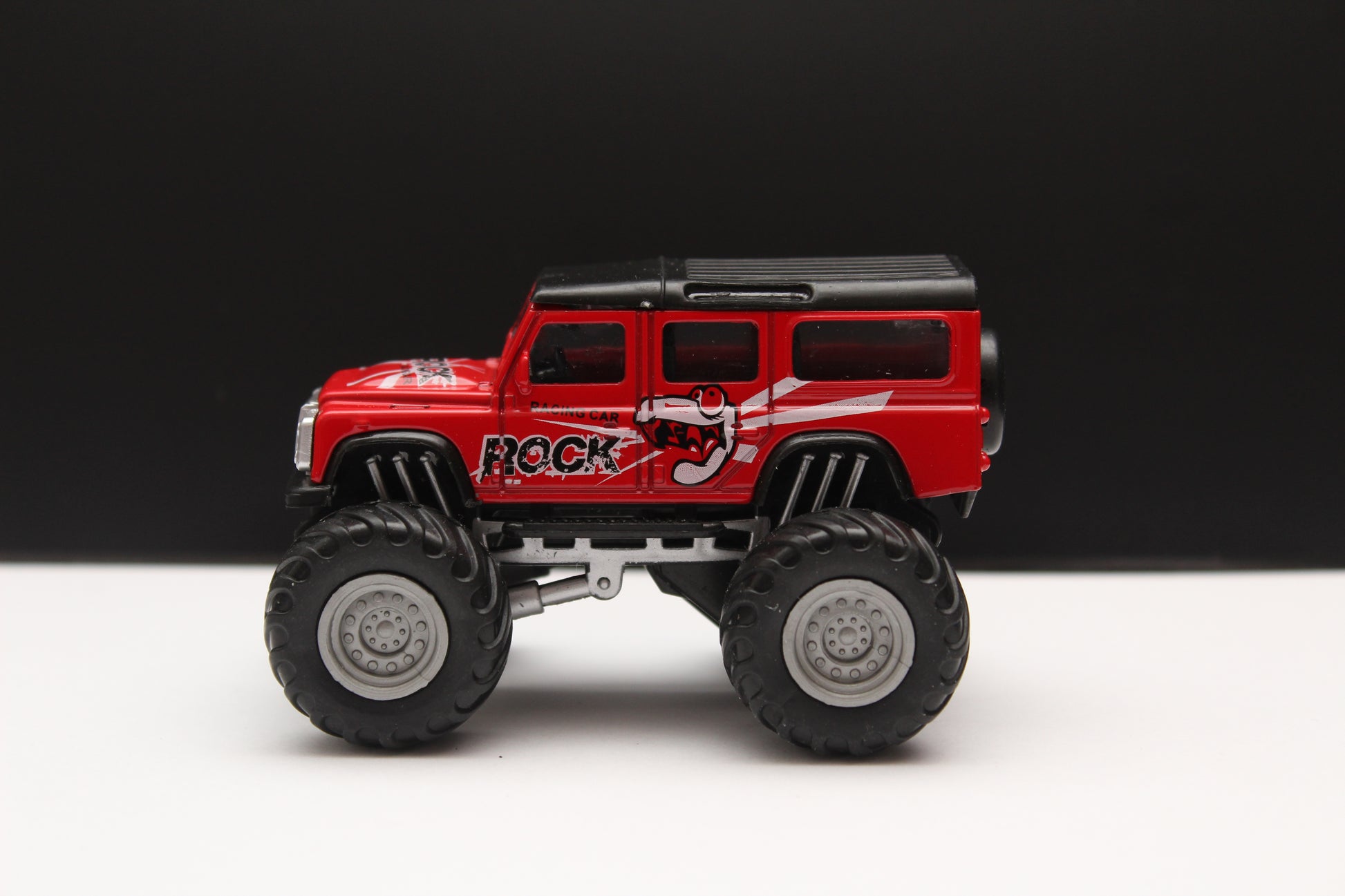 1:43 Offroad Red -  Kunju Vandi  