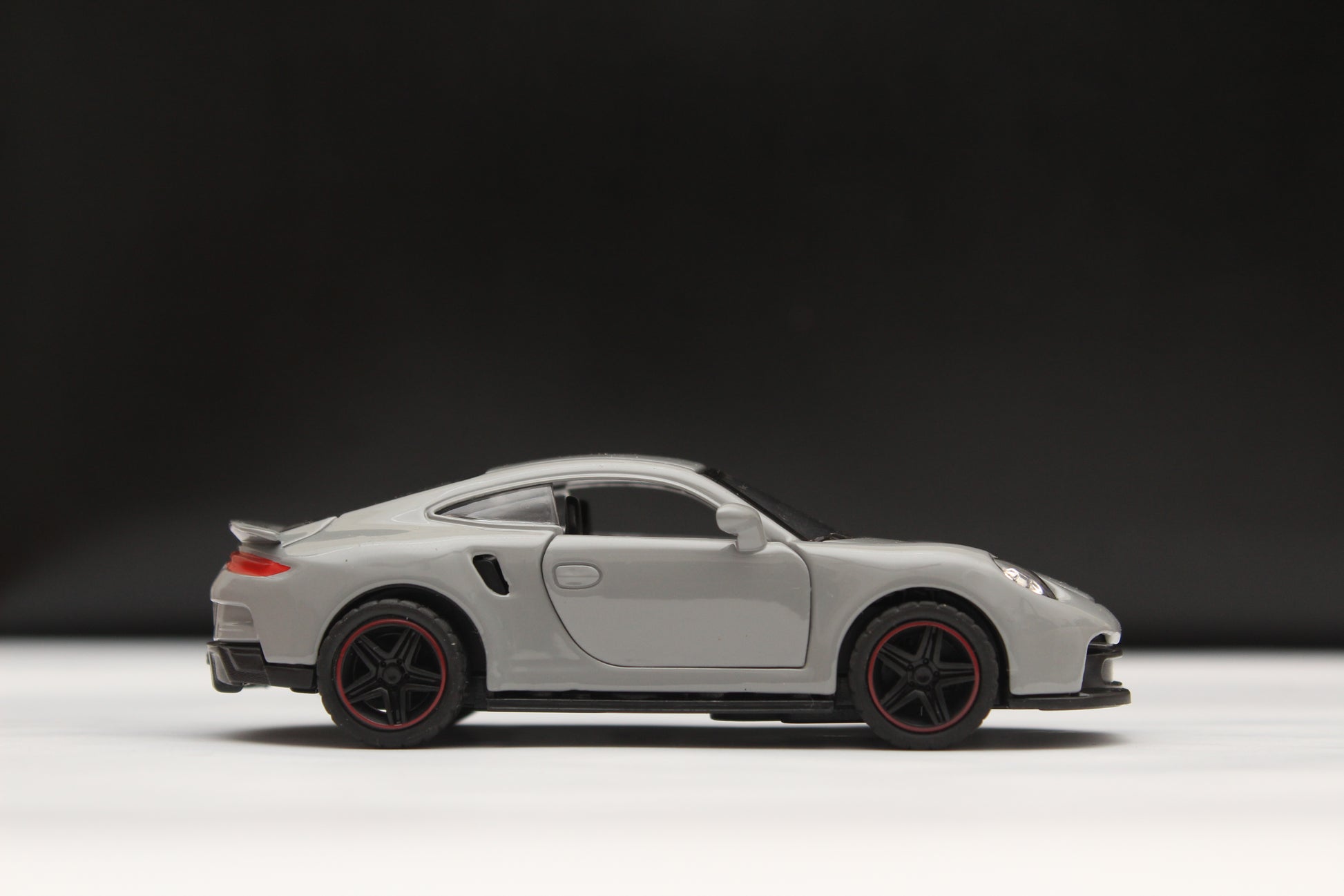 1:43 Porsche Grey Metal Body -  Kunju Vandi  