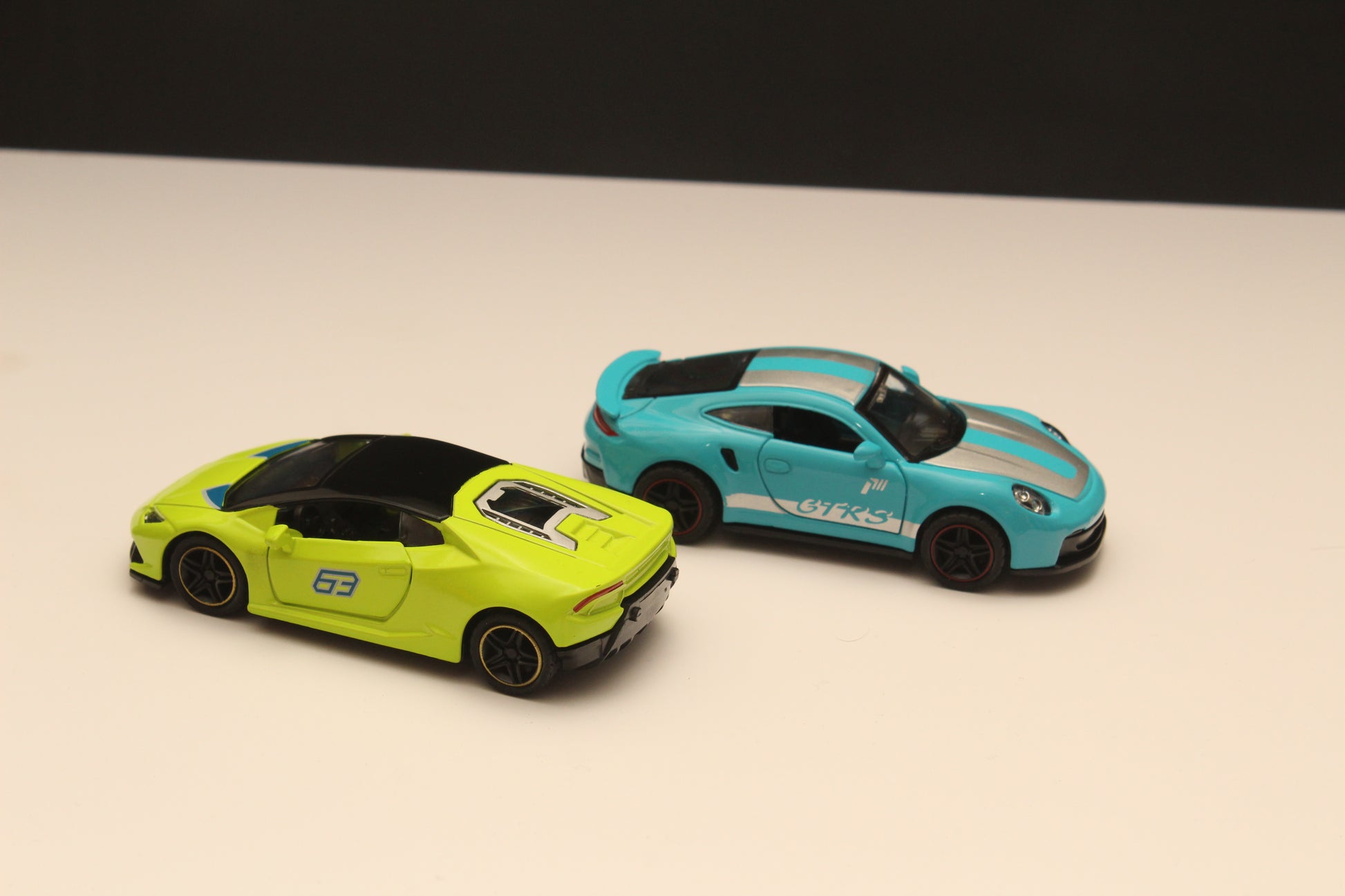 1:43 Porsche, Lambo Diecast Combo -  Kunju Vandi  