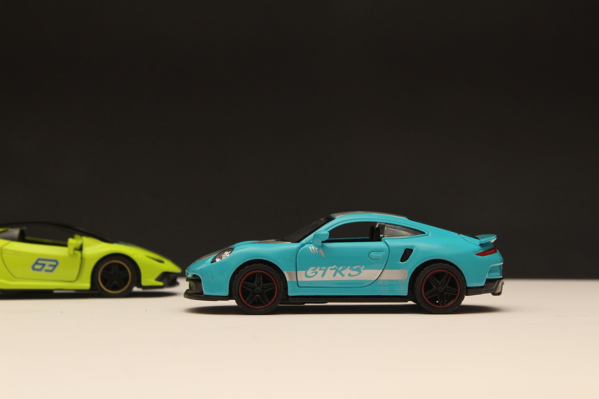 1:43 Porsche, Lambo Diecast Combo -  Kunju Vandi  