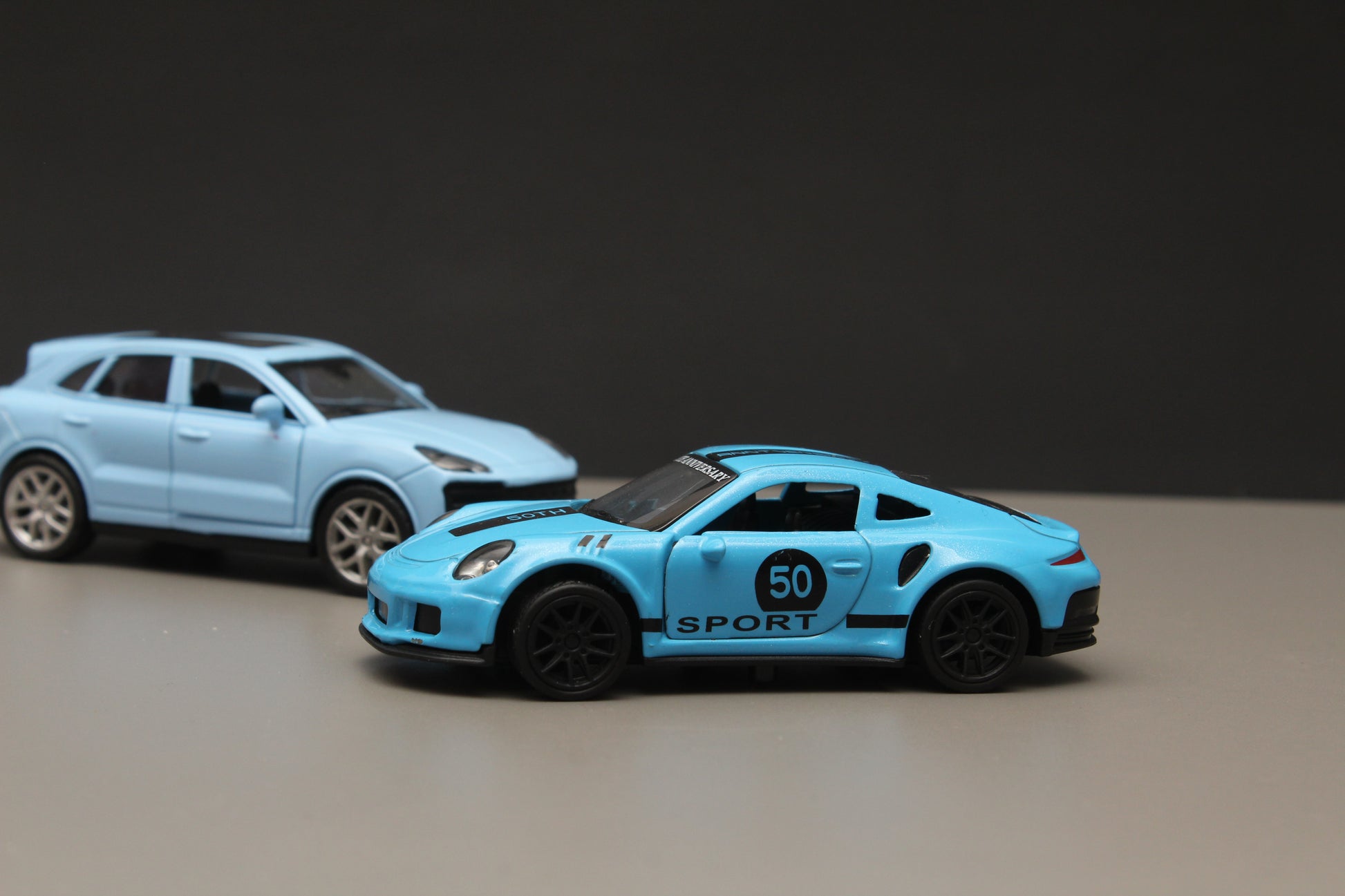1:43 Porsche diecast Combo -  Kunju Vandi  