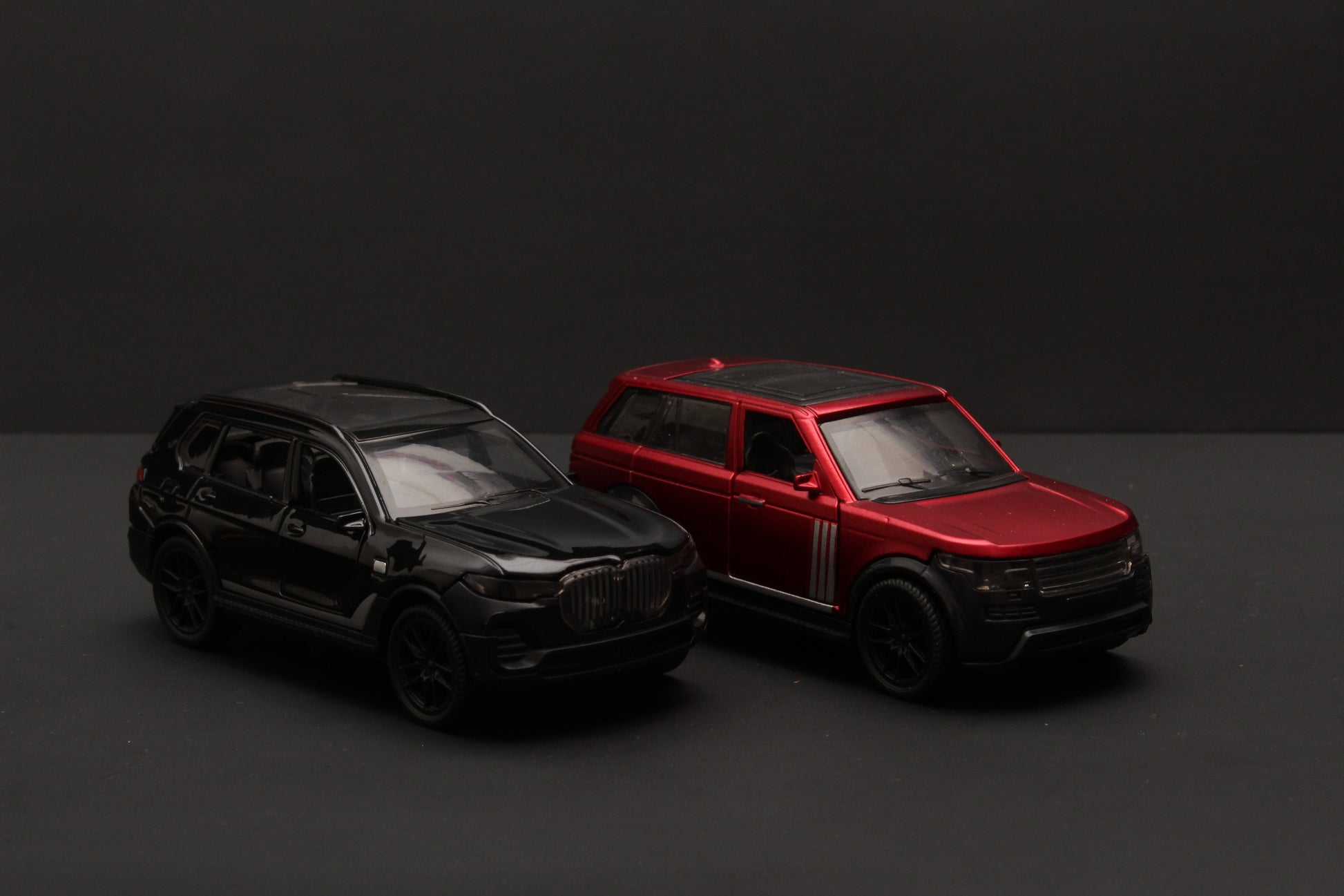 1:43 Range Rover , BMW Diecast Combo -  Kunju Vandi  