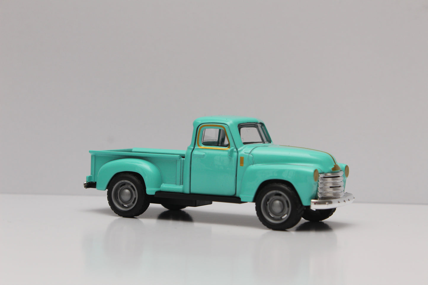 Chevy Pickup Truck Diecast Green -  Kunju Vandi  