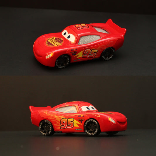 1:43 Scale Diecast Red , Metal Body