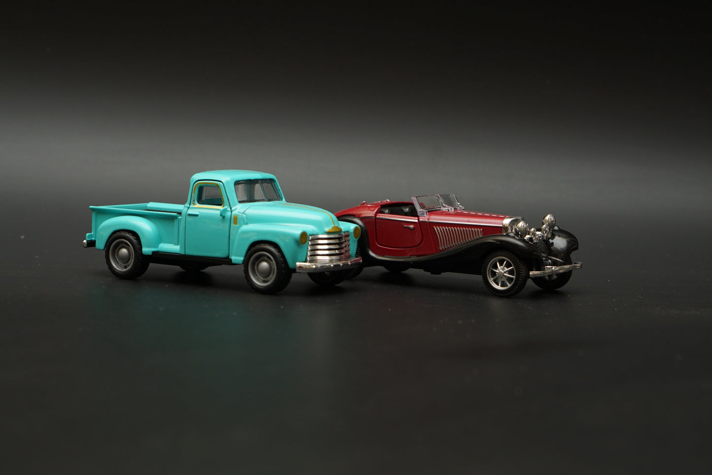 Chevy Pickup Truck , Benz 500k Diecast Combo (Green ,Brown)