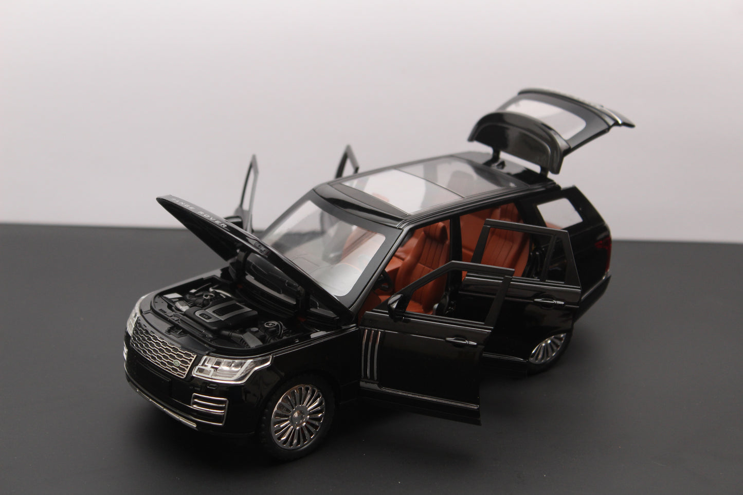 1:24 Range Rover High Quality