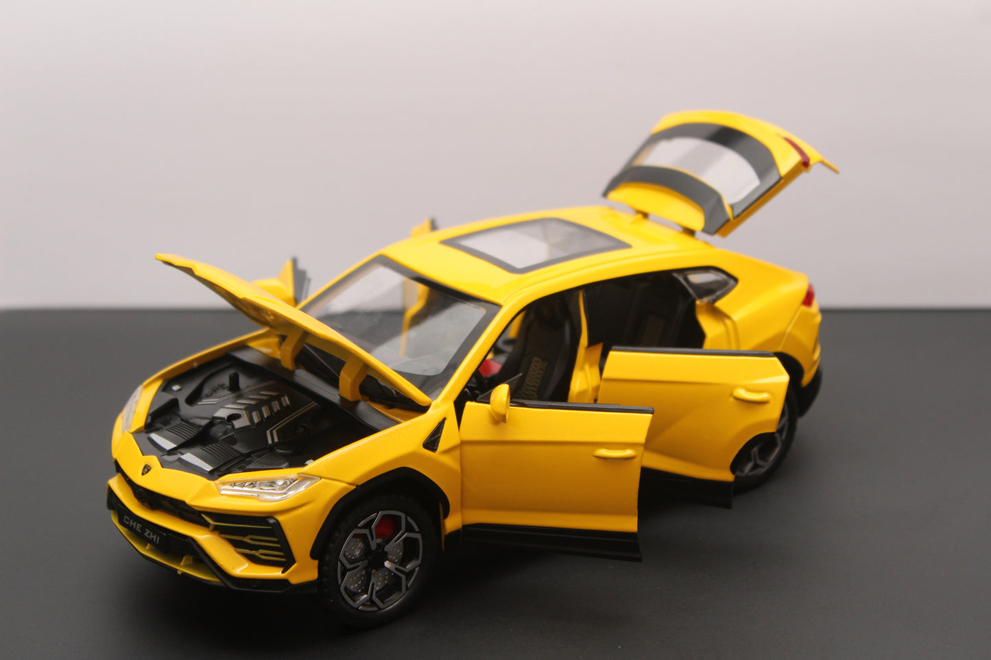 1:24 Lamborghini Urus High Quality