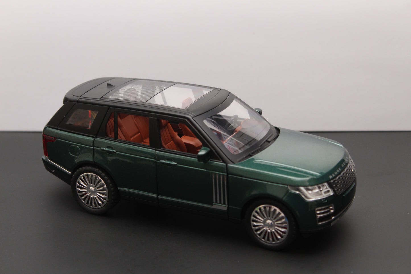 1:24 Range Rover High Quality