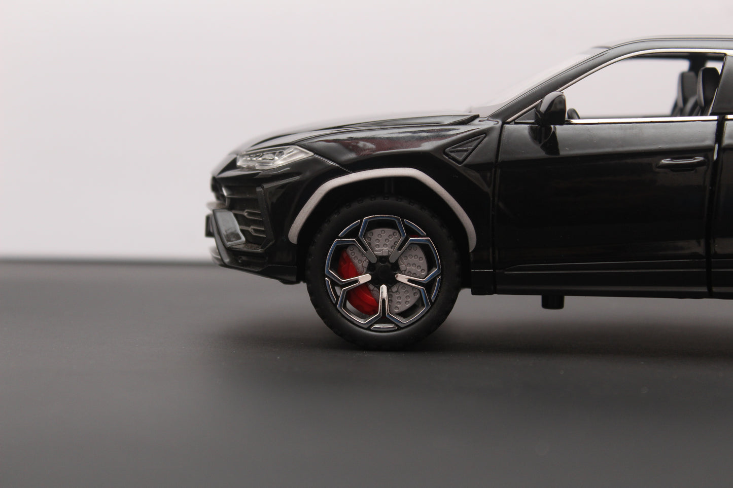 1:24 Lamborghini Urus High Quality