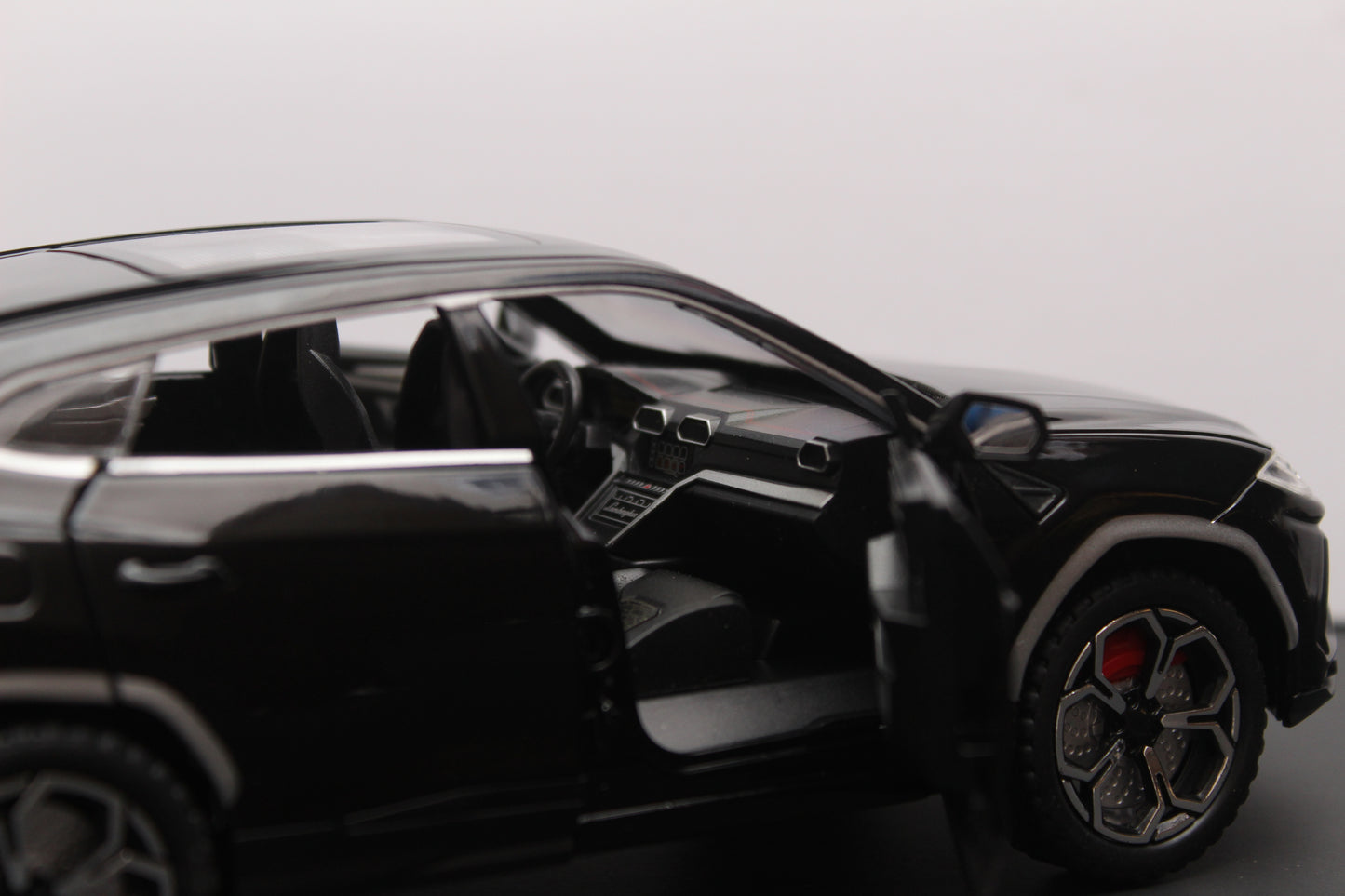 1:24 Lamborghini Urus High Quality