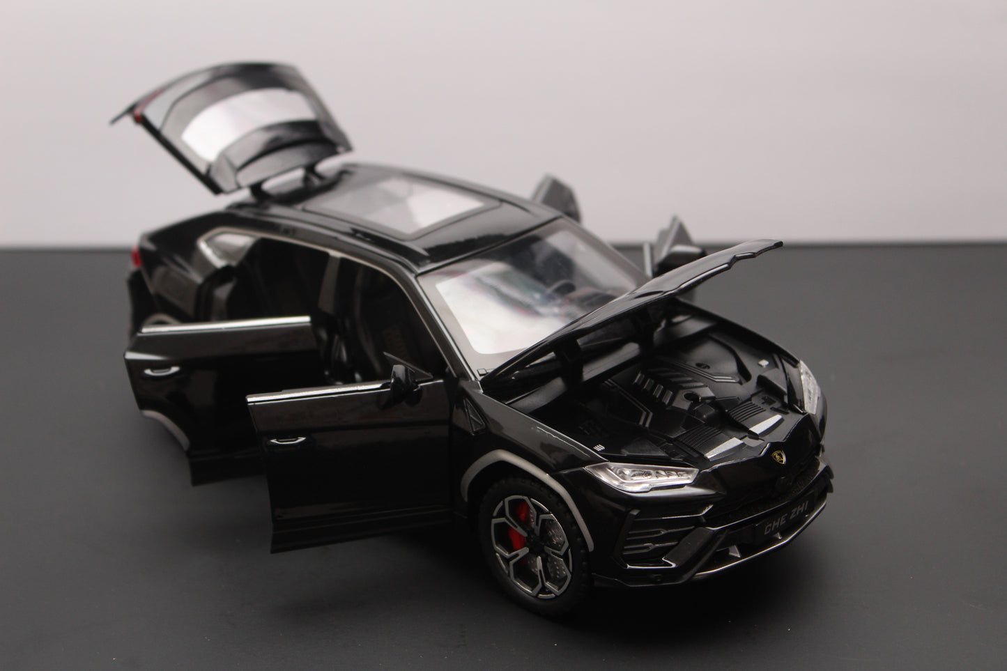 1:24 Lamborghini Urus High Quality