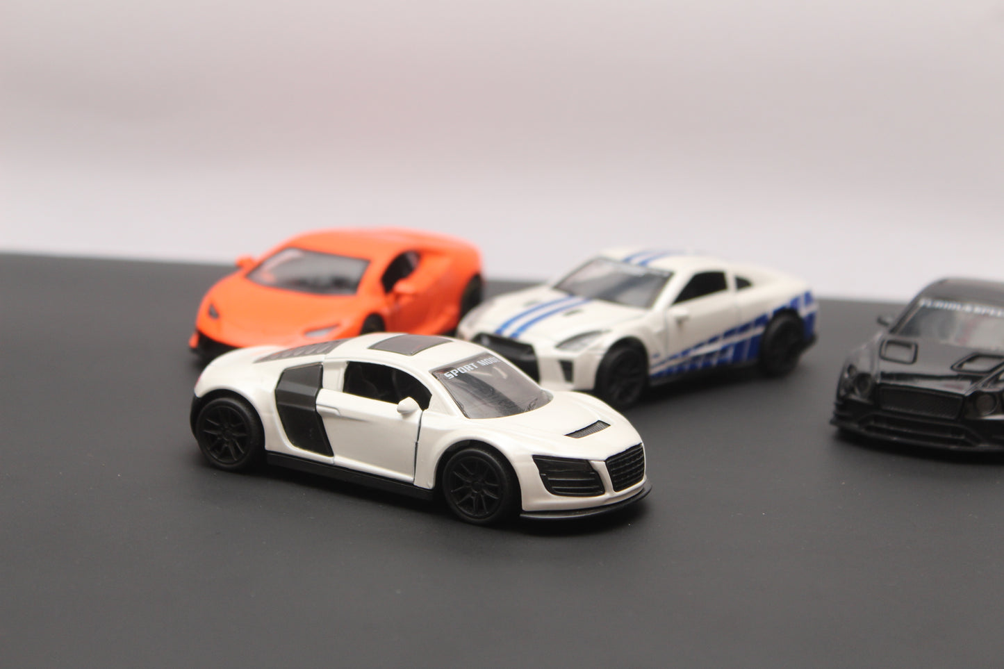 1:43 bentley, Lambo , Audi , GTR , Diecast Combo