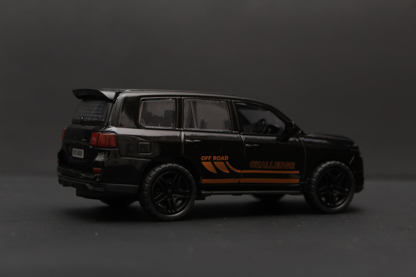 1:36 Land Cruiser diecast Black