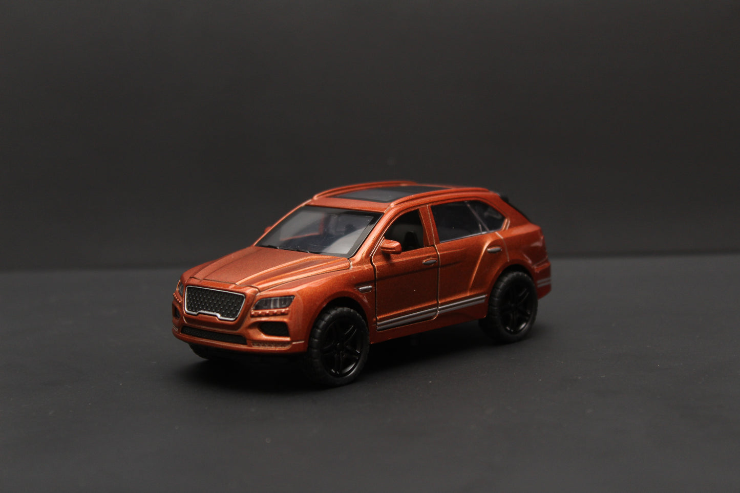 1:36 Bentley Bentayga Diecast