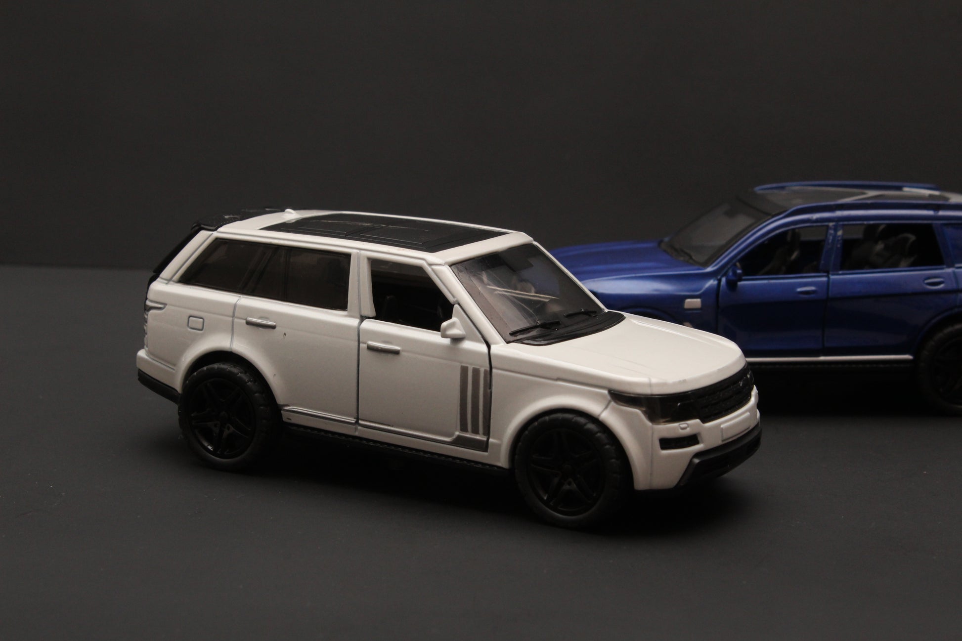 1:36 Range Rover , BMW Diecast Combo -  Kunju Vandi  