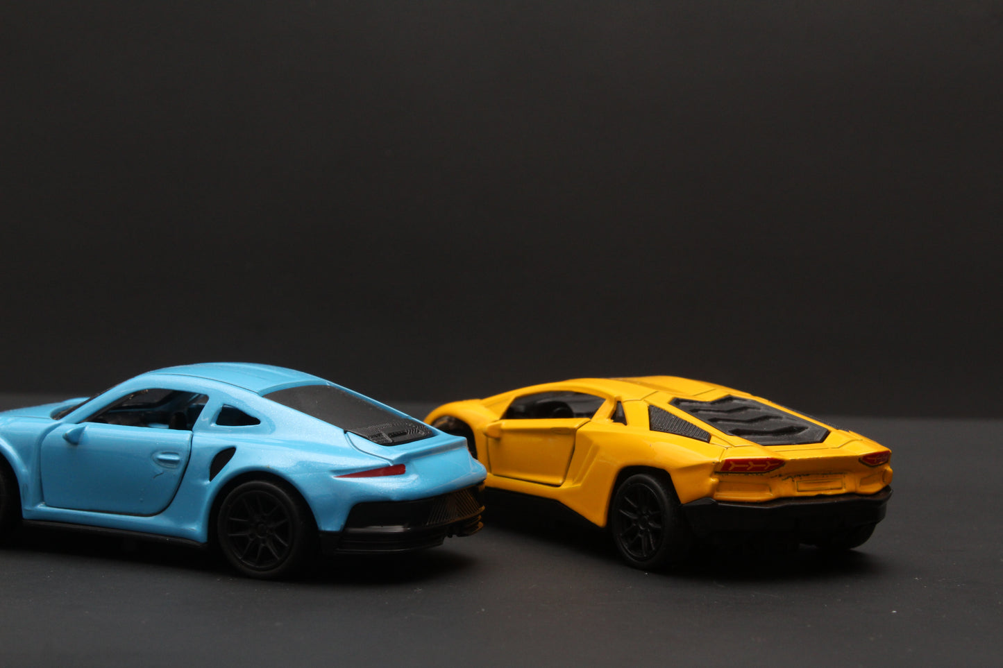 1:43 Lambo , Porsche Diecast Combo