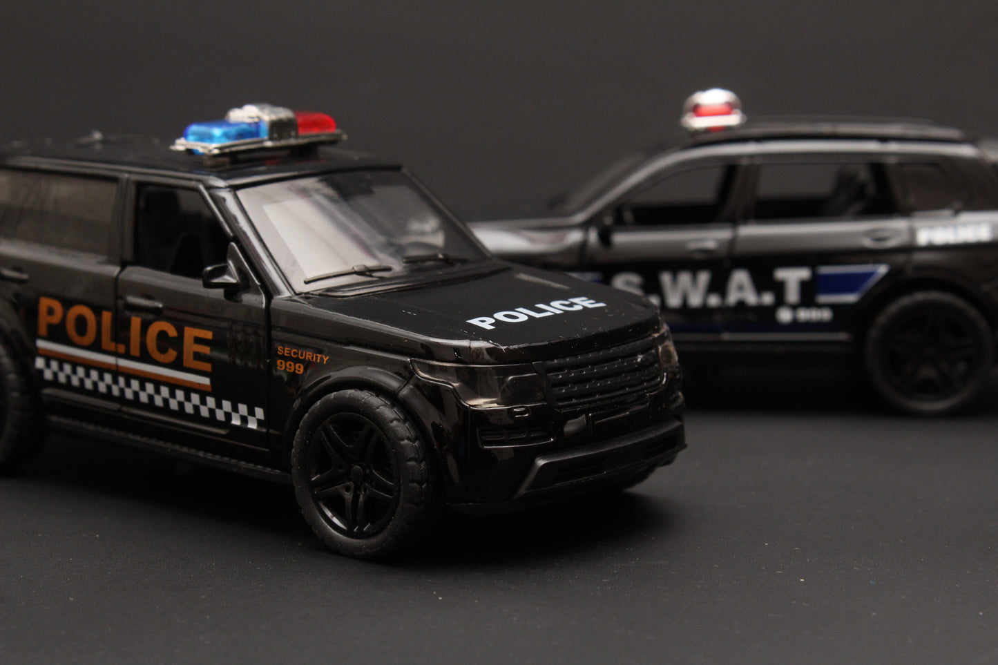 1:36 Range Rover , BMW Diecast Combo (Police) Black