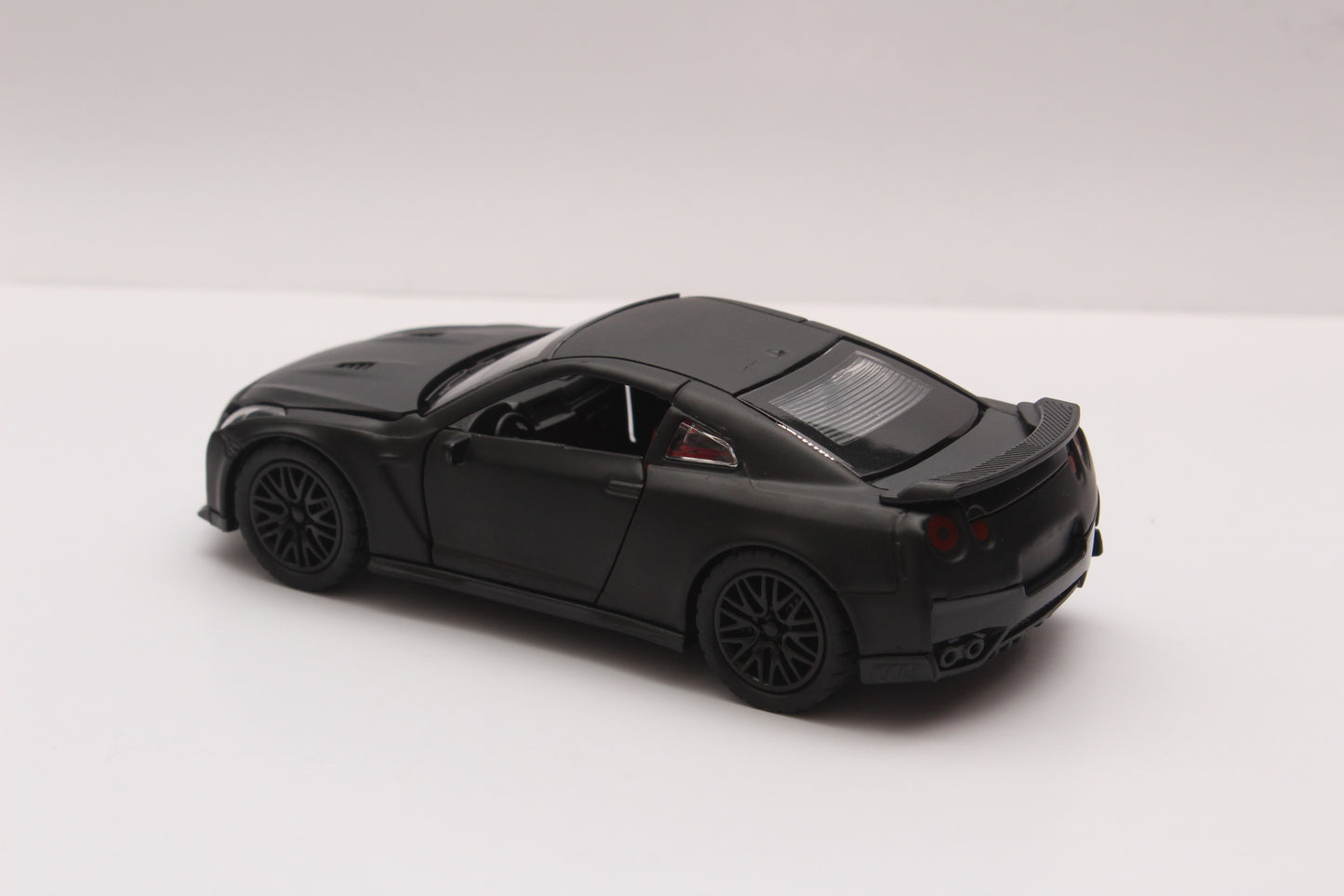 1:36 GTR R35 Diecast Black