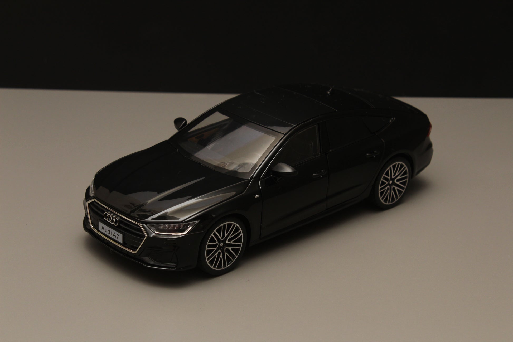 1:24 Audi A7 High Quality Diecast (Black) -  Kunju Vandi  