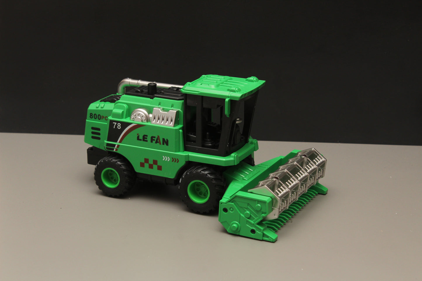 Farming Combine Harvester , High Quality Plastic (Green)