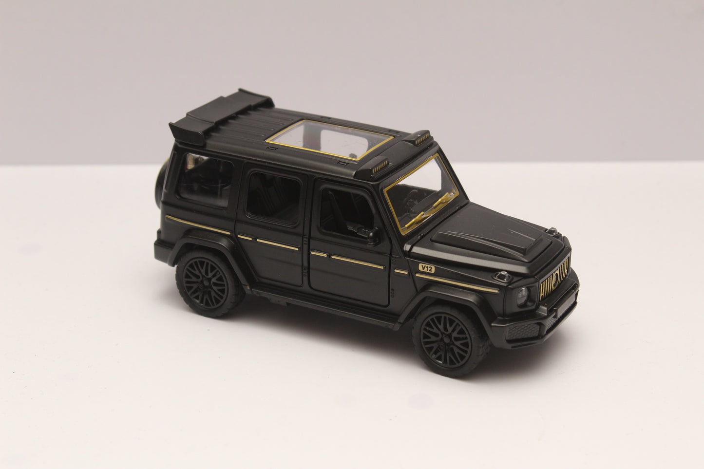 1:36 Gwagon Black Diecast