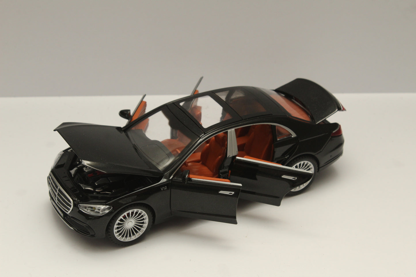 1:24 Benz S Class , Premium Quality Diecast