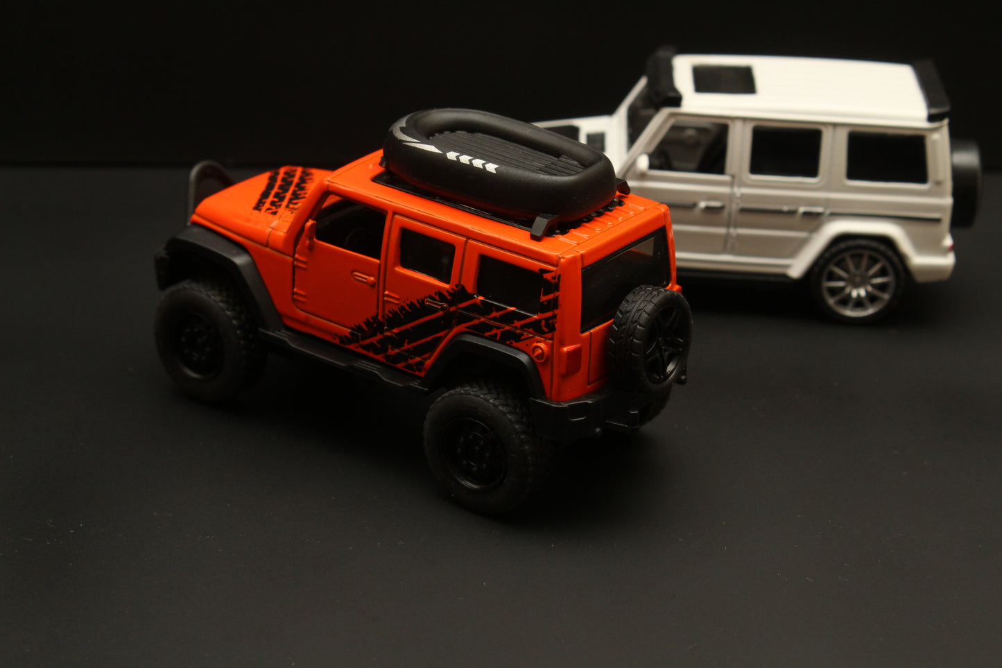 1:36 Gwagon , jeep Diecast Combo