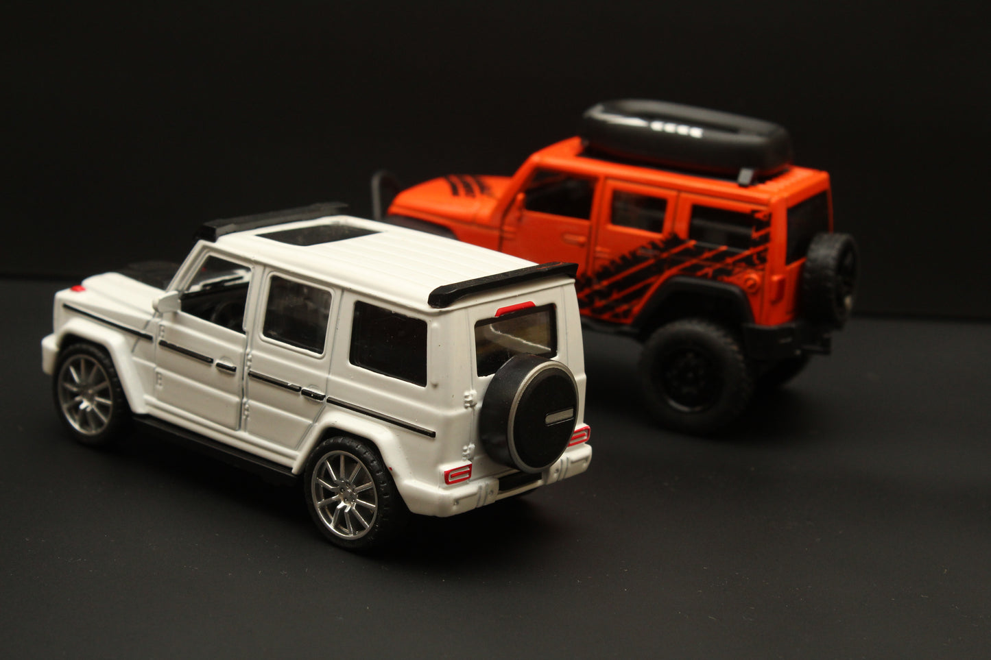 1:36 Gwagon , jeep Diecast Combo