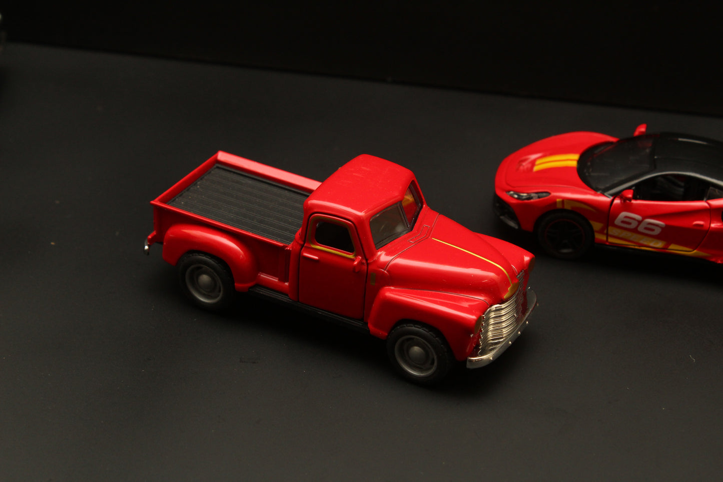 Ferrari , Chevy Diecast Combo (10-11Cm)