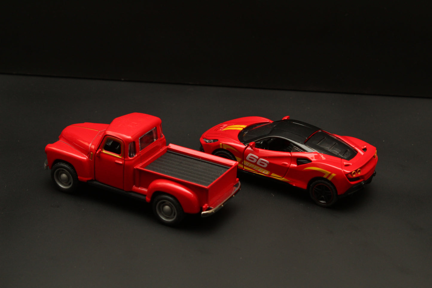 Ferrari , Chevy Diecast Combo (10-11Cm)