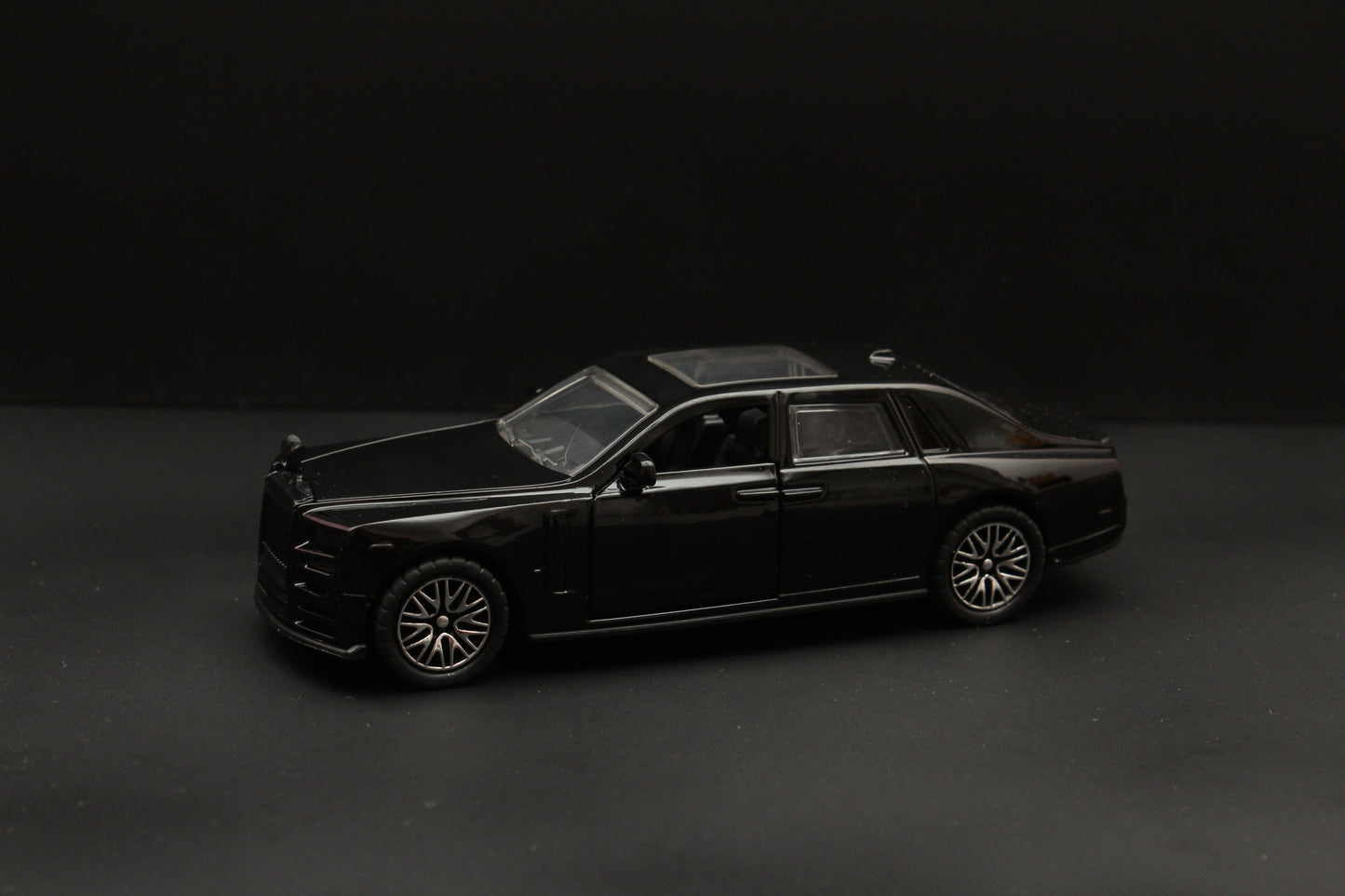 1:36  Rolls Royce , With light and Sound, Black