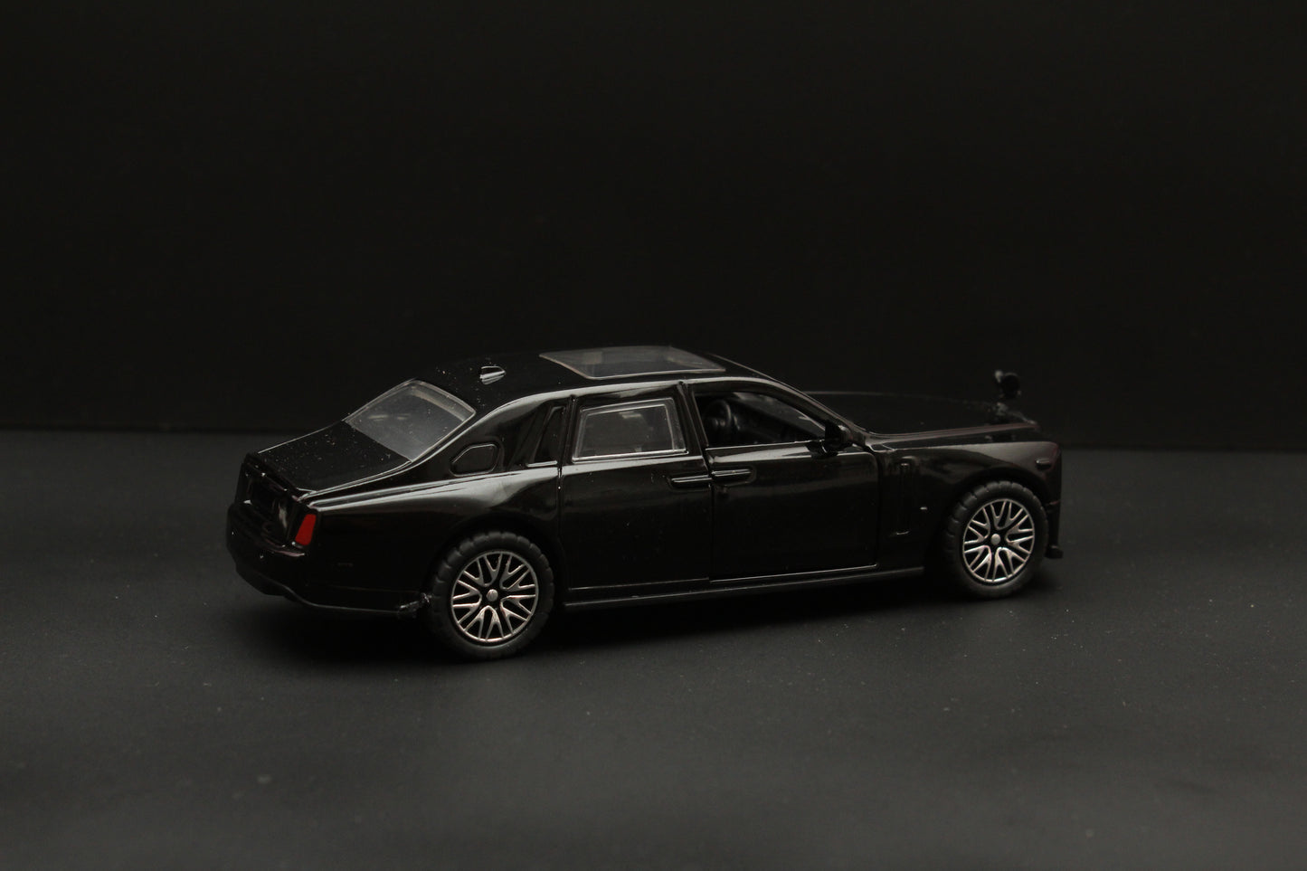 1:36  Rolls Royce , With light and Sound, Black