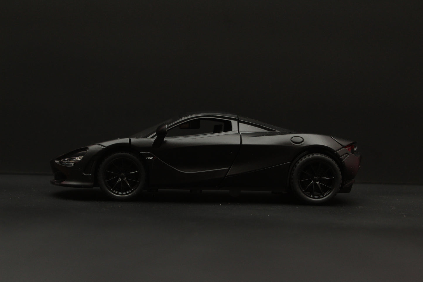 1:32 McLaren Diecast , Black