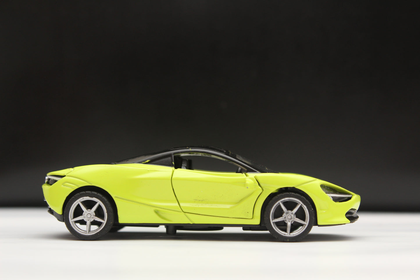 1:36 McLaren Diecast Green