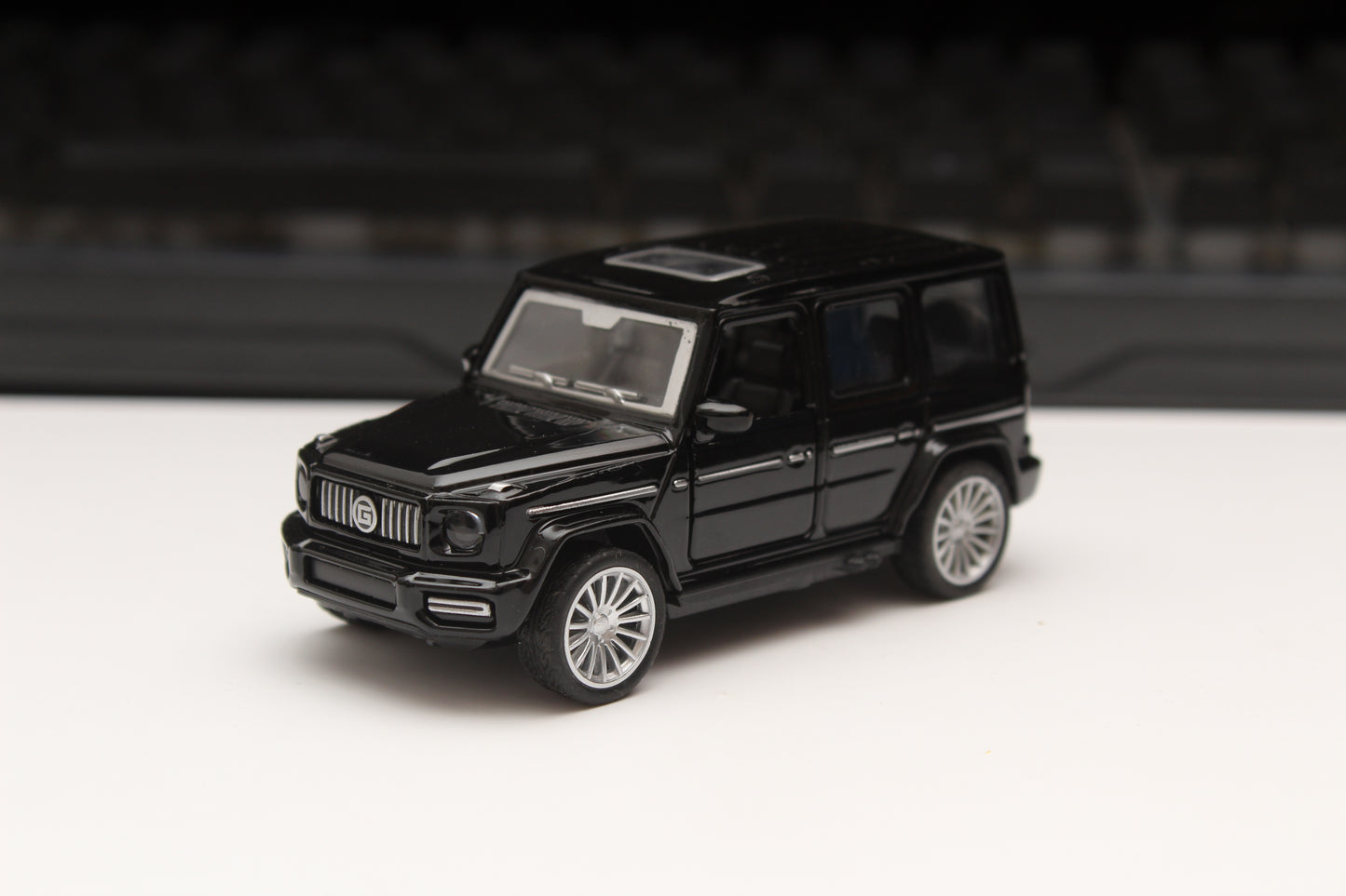 1:43 Gwagon Black Diecast