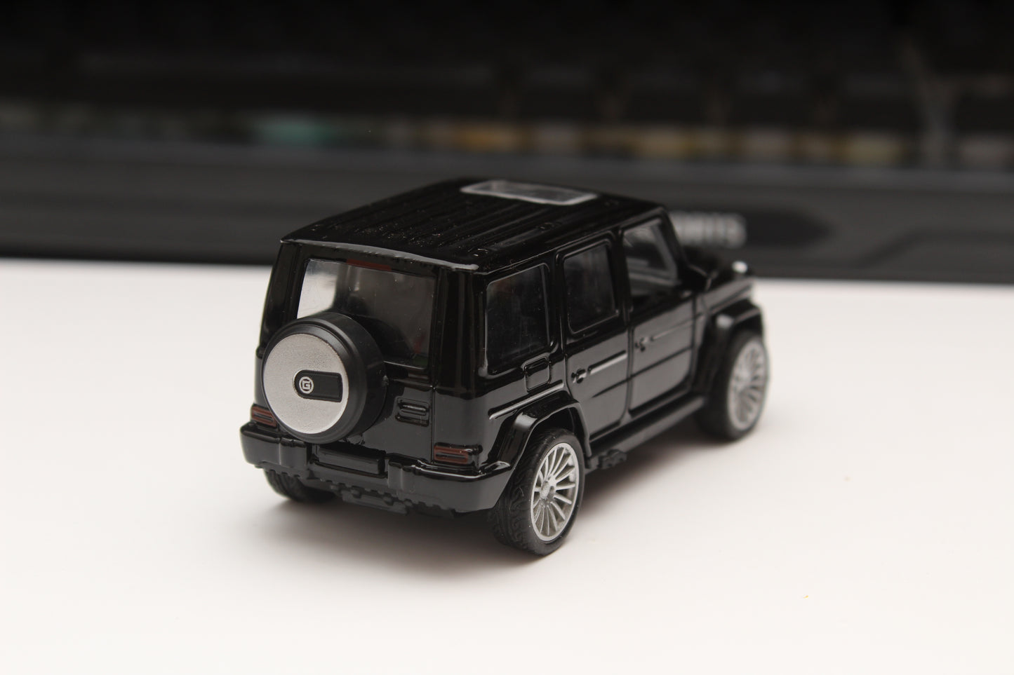 1:43 Gwagon Black Diecast