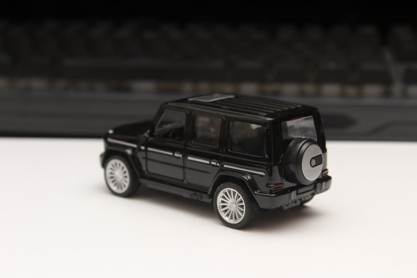 1:43 Gwagon Black Diecast