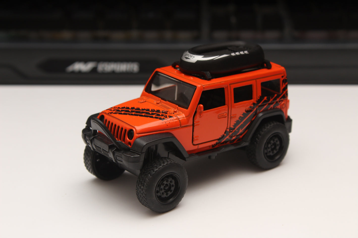 1:36 Jeep Diecast Orange