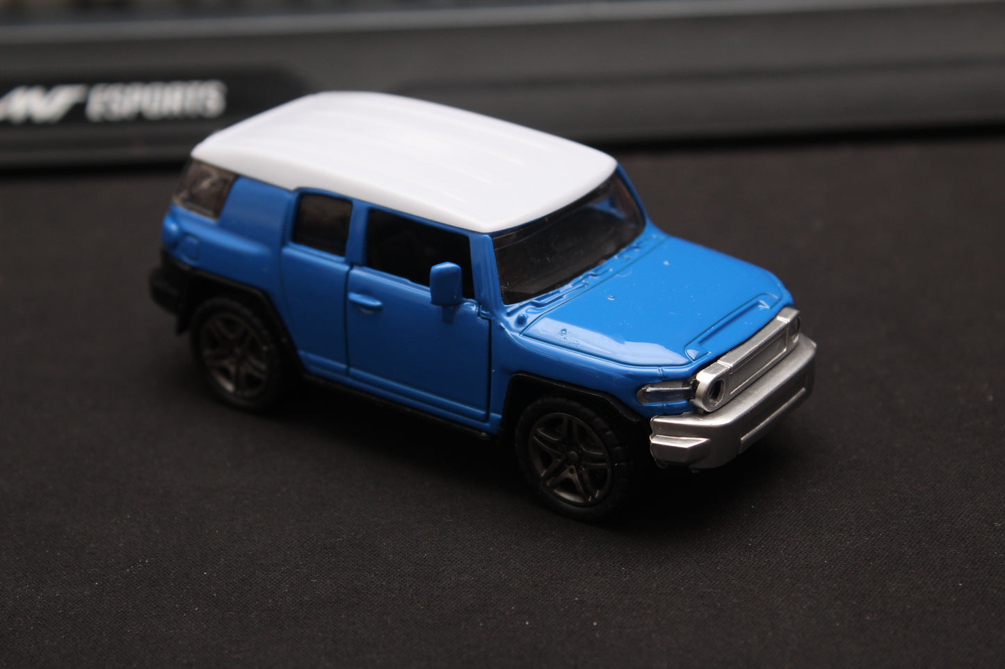 1:36 Fj Cruiser Diecast Blue