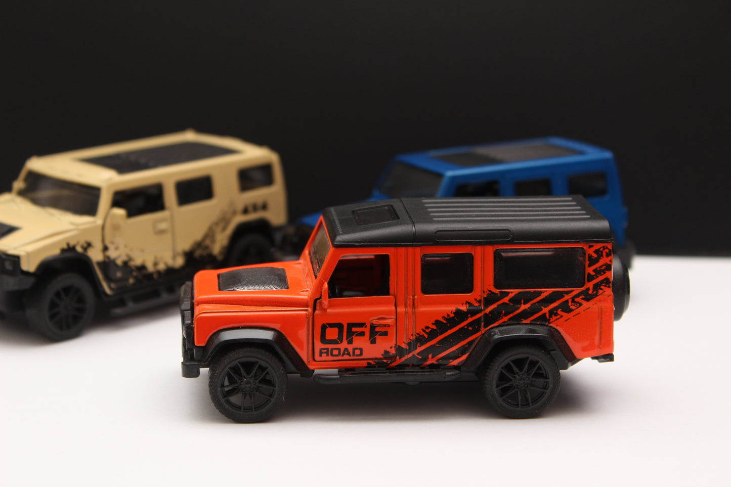 1:43 Wrangler , Defender , Hummer Diecast Combo