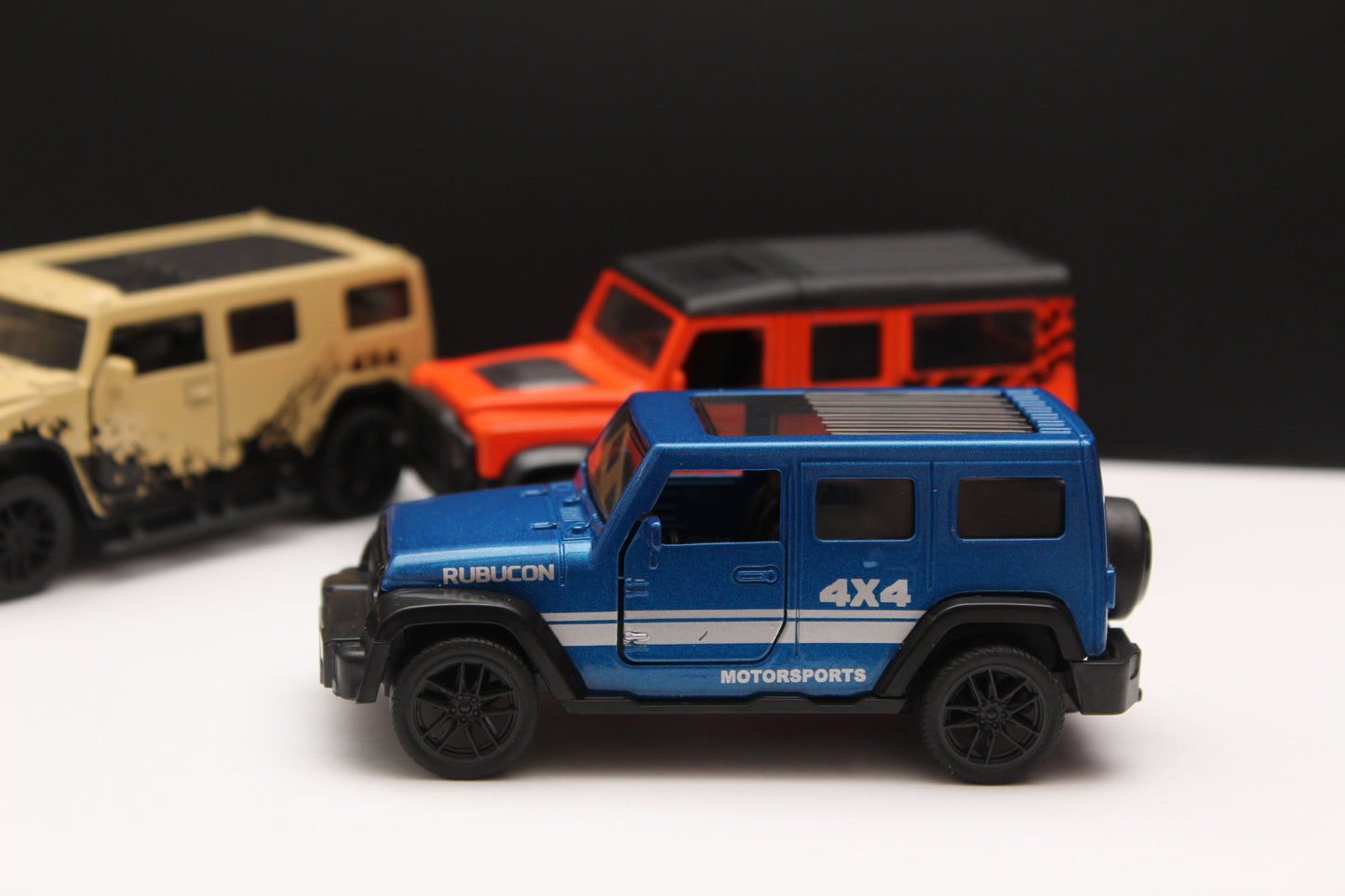 1:43 Wrangler , Defender , Hummer Diecast Combo