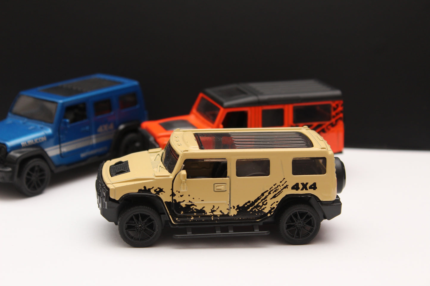 1:43 Wrangler , Defender , Hummer Diecast Combo